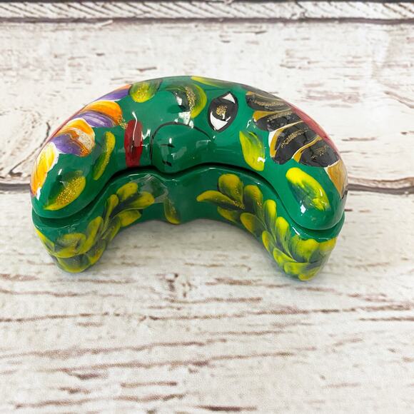 Moon Shaped Talavera Keepsake Box - Picture 4 of 6